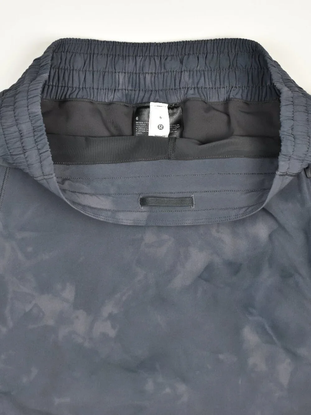Lululemon Hotty Hot High-Rise Skirt in Diamond Dye Pitch Grey - 6